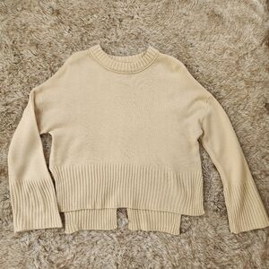 New In Crewneck Boxy Cut Split Back Sweater Off-white Women's Size Small‎